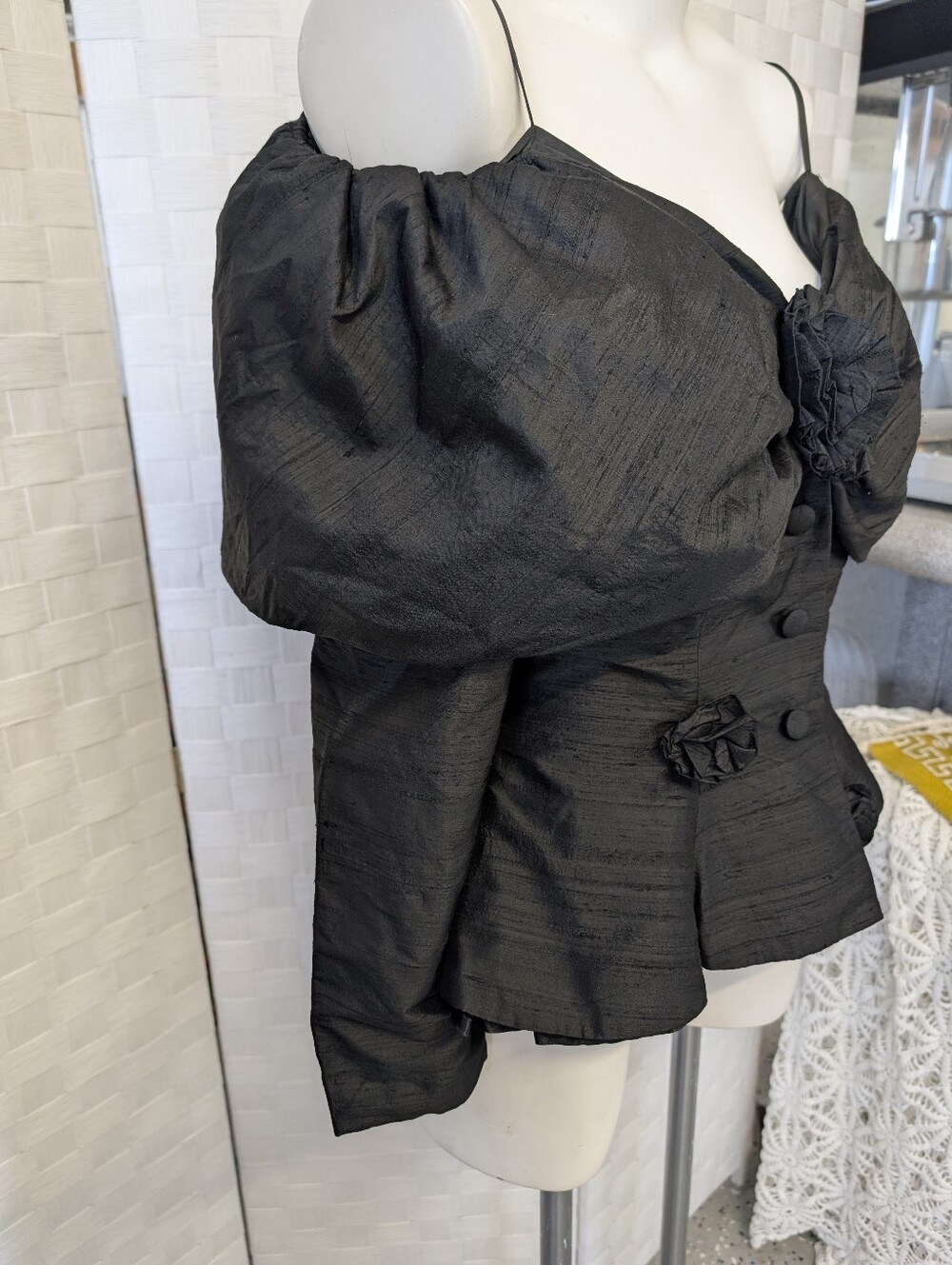 VINTAGE Silk Corset Black Off-Shoulder Floral Accent Women's Top - Picture 3 of 9